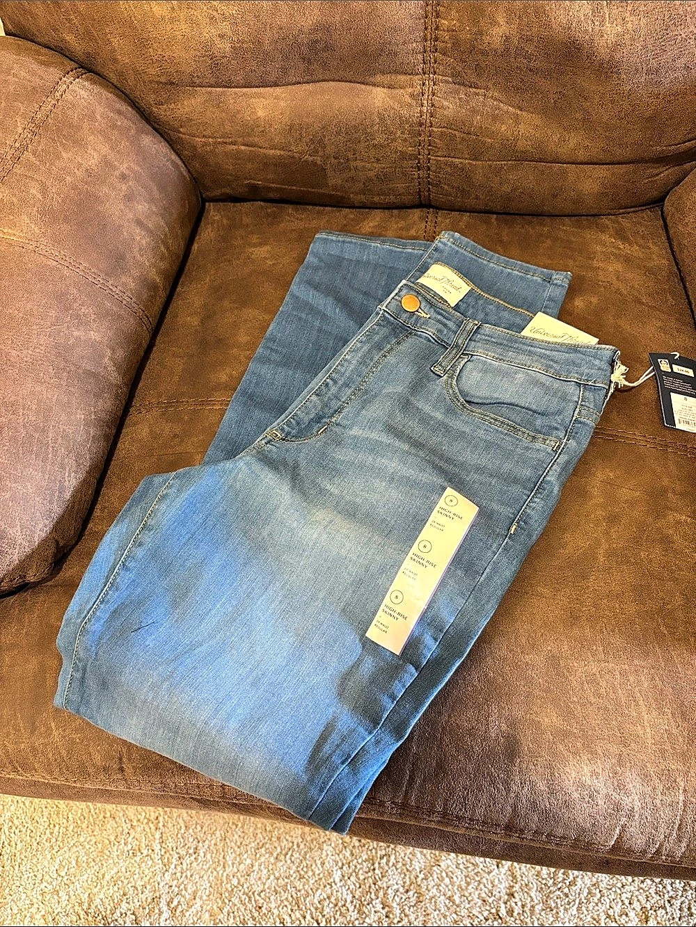 Universal Thread High-Rise Skinny Jeans light blue size 8 NWT